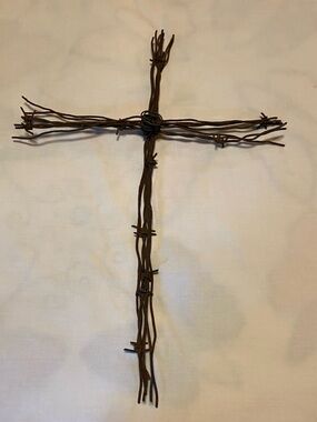 Rustic Barbed Wire Cross Wall Accent - Brown 19”